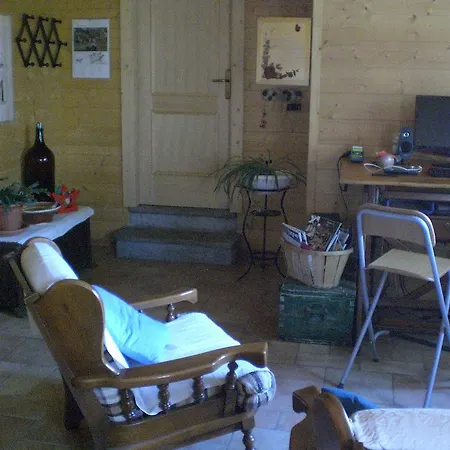 Pera Rionda Bed & Breakfast Caprie